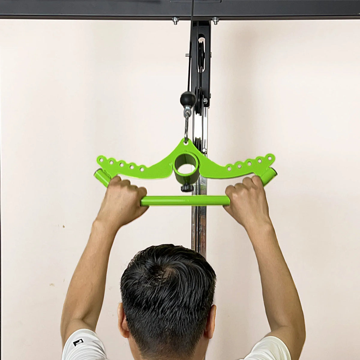 Marsafit Adjustable Cable Machine Lat Pull Down Bar Attachment