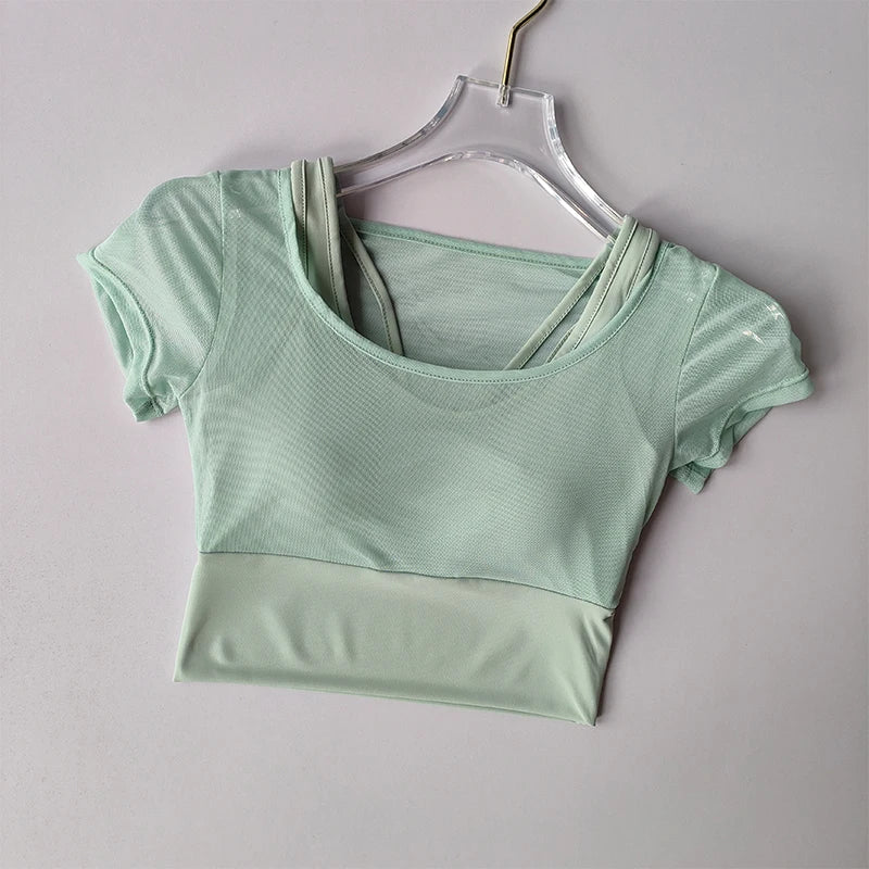 Women Seamless Quick Dry Yoga Top Built In Chest Pad